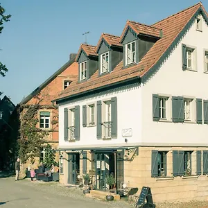 Appartement Moments Cafe & Apartmenthaus, Thurnau